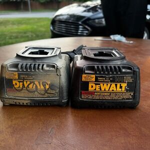 Lot of 2 DeWalt DW9116 Black Battery Charger 7.2V-18V